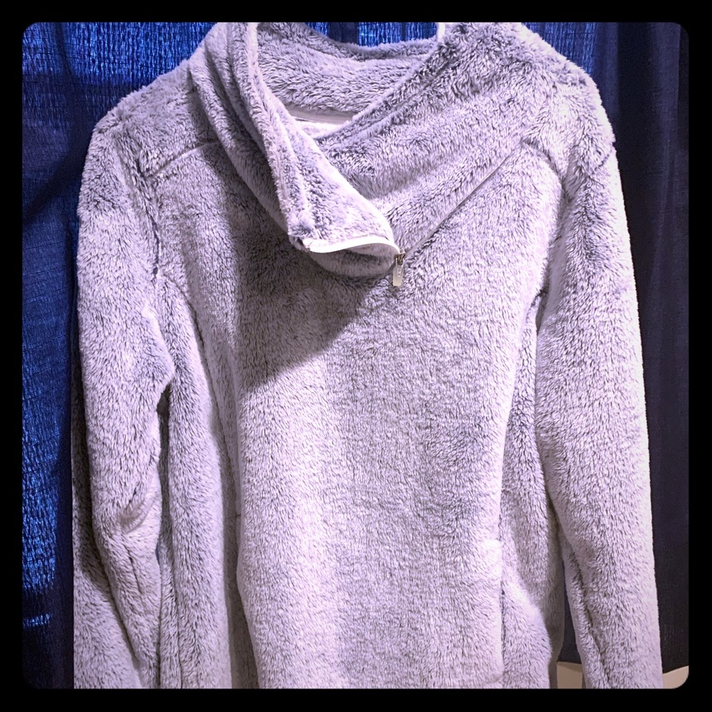 🍁 St. John’s Bay Active Sherpa pullover